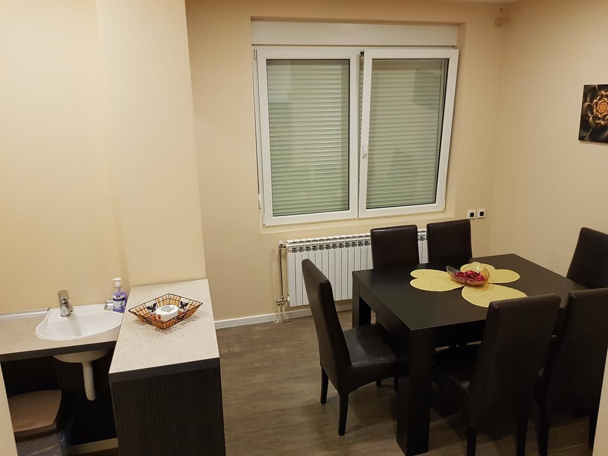 Ceca Apartman Ni エクステリア 写真