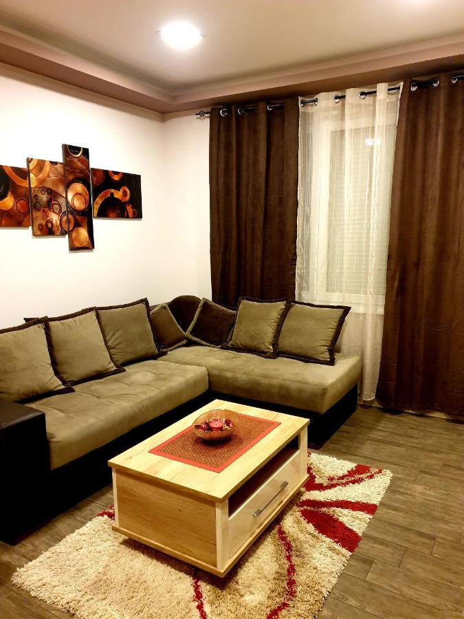 Ceca Apartman Ni エクステリア 写真